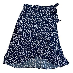 Asymmetric Floral Wrap Skirt Sz M Daisy Ruffle Boho Cottagecore Side Tie Dainty